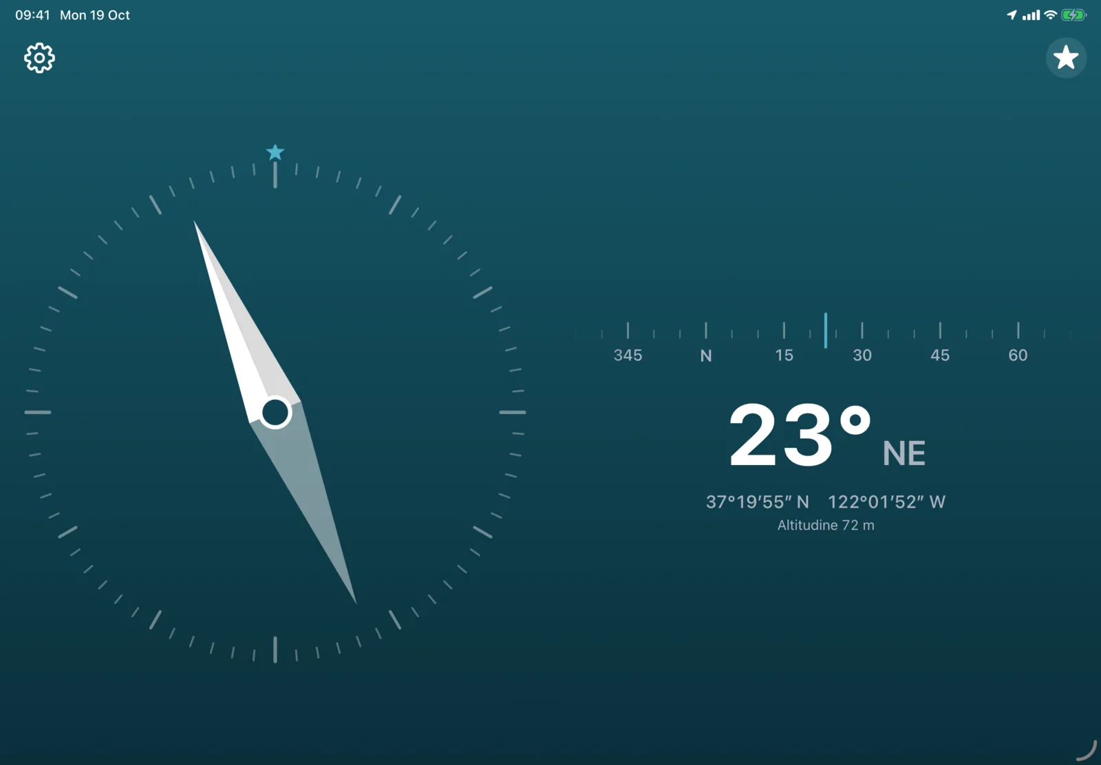 3pNorth su iPad con il quadrante Ago sullo sfondo Petrolio, direzione 23 gradi nord-est, con la bussola lineare e le coordinate a destra